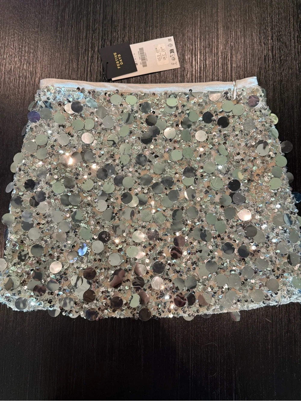 Zara Silver Sequin Mini Skirt with Mirror Paillettes - Picture 2 of 3